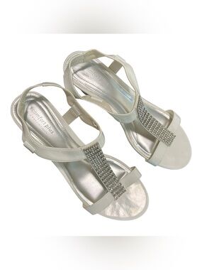 Comfort Plus Predictions Women's White Embellished Wedge Sandal size 9 1/2 Wide
